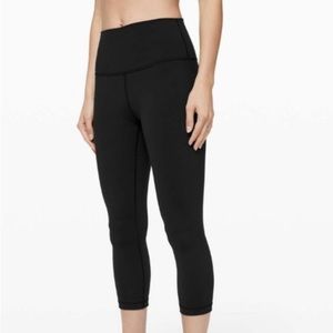Lululemon crop 21’ high-rise full on luon size 8